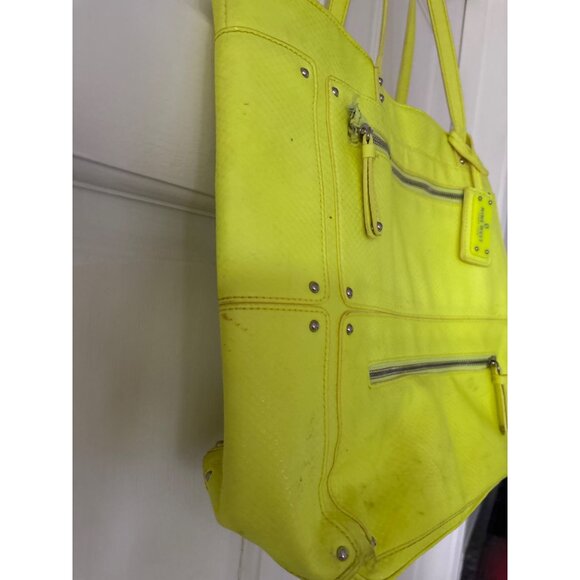 Nine West Bright Yellow Tote Bag With Multiple Zipper Pockets & Printed Interior - Picture 9 of 14